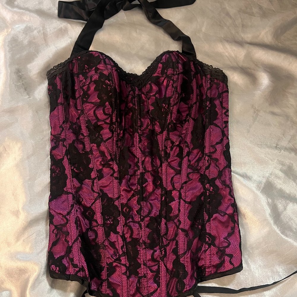 size 32 fredrick's of hollywood corset halter lace up and buttons